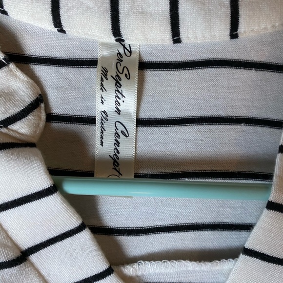 Button down top - Picture 2 of 2